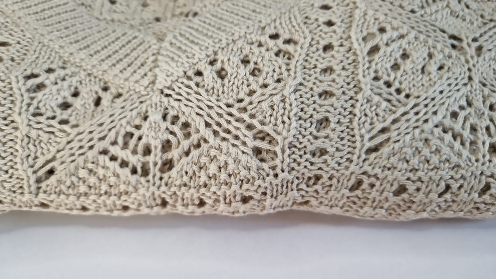 Suze fancy ajour 1/2 sleeve sweater Dune
